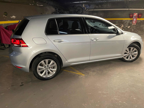 Imagen 5 de 9 de Volkswagen Golf 2016 1.4 Comfortline Tsi