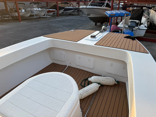 2018 Twin Vee Power Cat 26 Pies Motores Suzuki 140 Hp