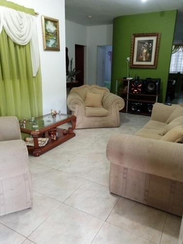 Imagen 2 de 9 de Venta De Casa Multiproposito En Colon