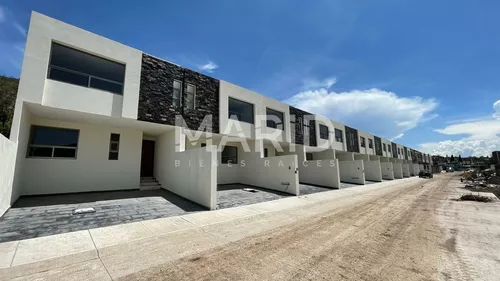 Casas En Venta 300,000 Mil A 450,000 Mil En Playa Del Carmen en Inmuebles |  Metros Cúbicos