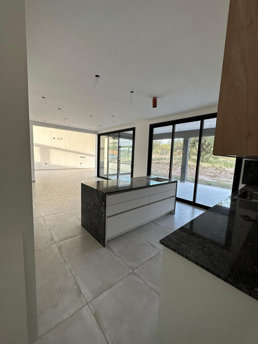 Se Vende Exclusiva Casa En Estancia El Terrón Con Vistas!