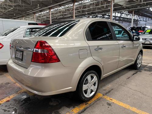 Imagen 5 de 13 de Chevrolet Aveo 1.6 Lt Aut Ac 2015