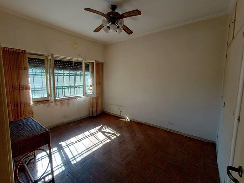 Venta Casa Chalet 5 Ambientes Sarandi Avellaneda