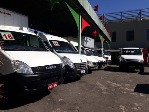 Kombi 2014 Baixo Km - Isolamento Térmico + Gnv