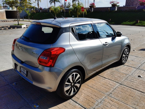 Imagen 4 de 15 de Suzuki Swift 2019 1.0 Booster Jet Mt