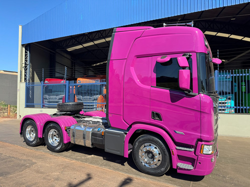 Scania R 560 Super 6x4 Ano:2024/com Apenas 70.000 Km.