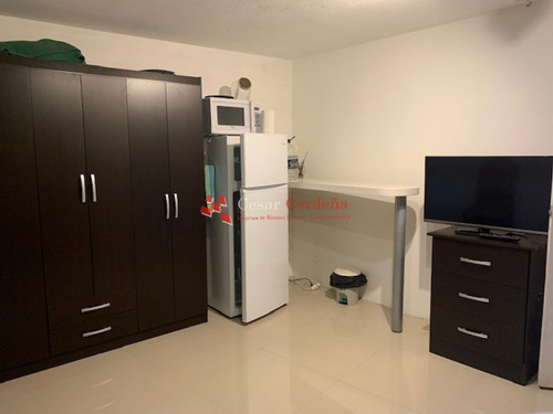 Venta - Amplio Local Sobre Gorlero Con Privado En Subsuelo.- Ref: 1512