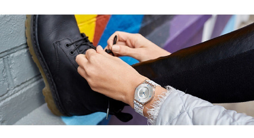Relógio Swatch Thin Liner Sfe108