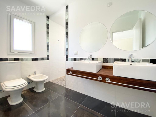 Imagen 20 de 30 de Casa En Venta Estilo Clásico. Barrio Tipas Lote Interno En Zona Bien Consolidada.
