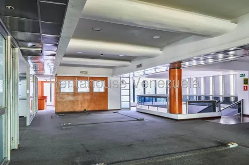 Edificio En Venta - Mls #25-20606