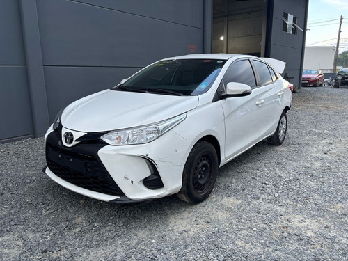 (20) Sucata Toyota Yaris Sedan Xi 1.5 2024 (retirada Peças)