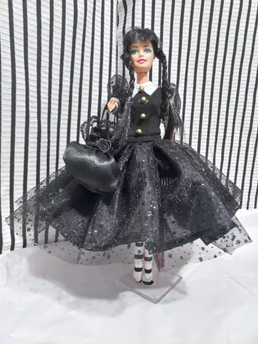 Roupas Roupinhas Fantasias Para Boneca Barbie - Wandinha