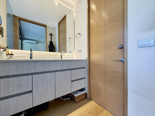 Impecable Con Jardin / No Perimetral Semi Nuevo