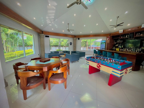 Casa En Lomas De Cocoyoc
