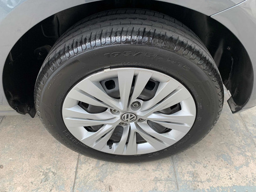 Imagen 14 de 16 de Volkswagen Gol Trend 1.6 Trendline Automania