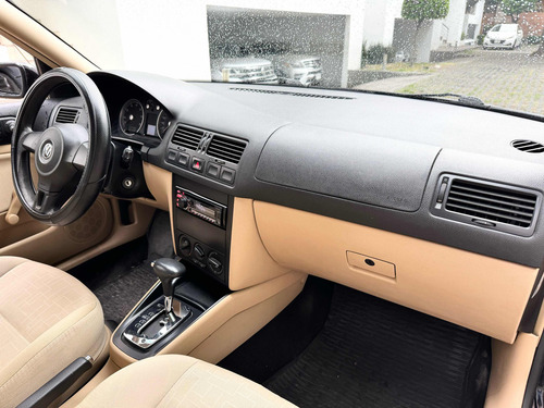 Volkswagen Jetta 2.0 Gl Team Abs At