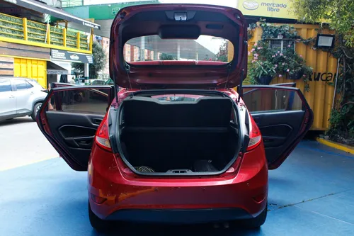 Ford Fiesta 1.6 Ses Hatchback Mt