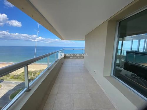 Venta En Torre Lobos! Gran Planta, Gran Vista, 3 Suites Más Dep. De Servicio