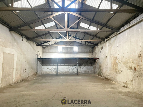 Imagen 14 de 30 de Galpon Sobre Avenida, 477 M2 Con Oficinas Y Local Comercial