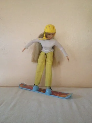 Muñeca Barbie Mundo Joven (Usado)