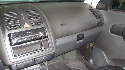 Polo Classic 1.8 Ano 2001 Modelo 2002