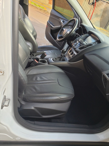 Imagem 10 de 12 de Ford Focus 2015 1.6 Se Flex 5p