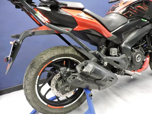 Bajaj Dominar 250 2022