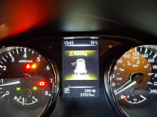 Nissan X-Trail 2.5 Exclusive 3 Row Cvt