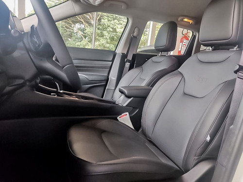Imagem 4 de 12 de Jeep Compass 1.3 T270 Turbo Limited 2022