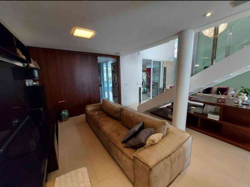 Imagem 15 de 21 de Casa De 5 Dormitórios Veduta - 61