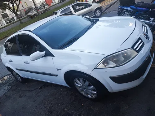 Blanco, Automático, En Aceptable Estado.