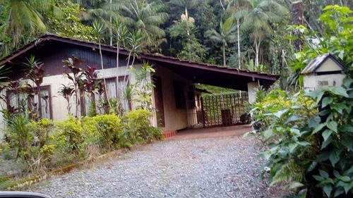 Terreno No Glória Com 0 Quartos Para Venda, 1075 M² - Kt306