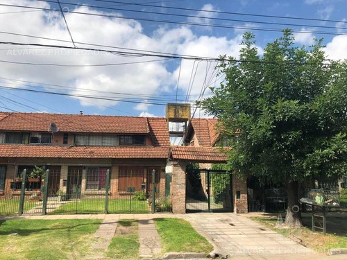 Imagen 3 de 7 de Dúplex 3 Ambientes Venta Castelar Norte