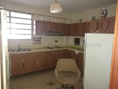 Ip Vendo Casa En El Marques 25-14013
