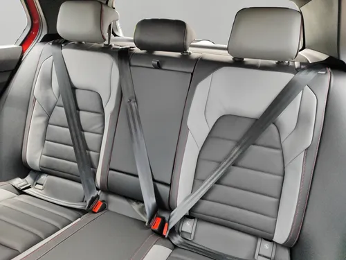 Volkswagen Golf 2024