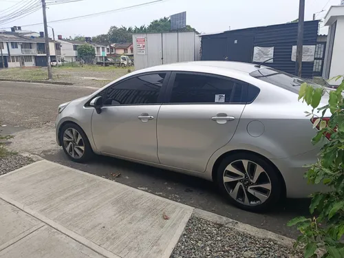 Kia Río Ub Ex Modelo 2016 Llantas Nuevas Técnico Y Soat 2026