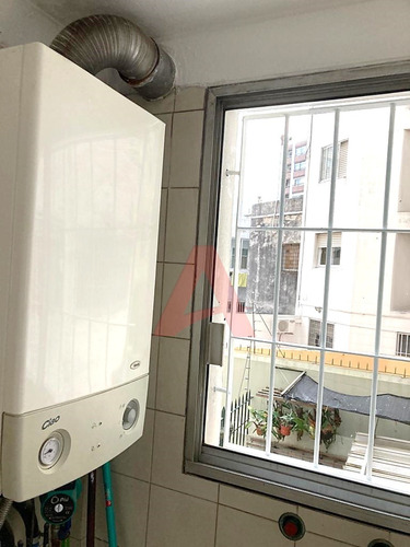 Imagen 16 de 18 de Pocitos Venta Apartamento - 3 Dormitorios Y Servicio - Garaje