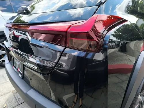 Lexus UX 5p 300h HEV L4/2.0 Aut