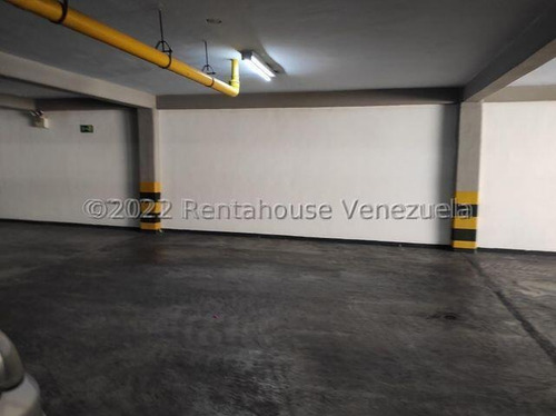 Cómodo Apartamento En Venta En Roca Lisa Zona Este. Pm