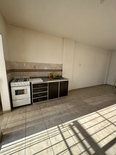 Departamento  En Venta En Caseros, Tres De Febrero, G.b.a. Zona Oeste