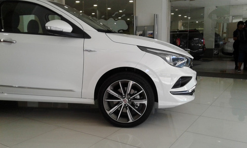 Imagen 5 de 24 de Fiat Cronos 1.3 Gse Drive Pack Conectividad 2023 My23