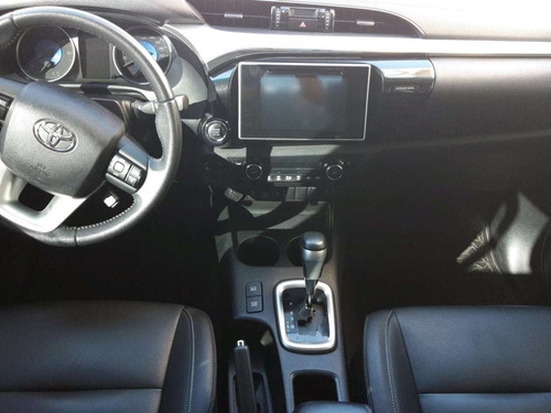 Imagem 7 de 9 de Toyota Hilux Cd Srx 4x4 At 2.8 Tb