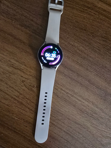 Samsung Galaxy Watch 4 40mm Aluminio Silicona (Usado)