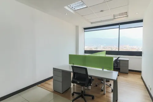 Oficina En Arriendo En Chico Norte. Cod A1094032