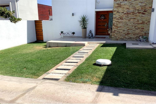 Imagen 3 de 30 de Se Vende Excelente Casa En La Florida