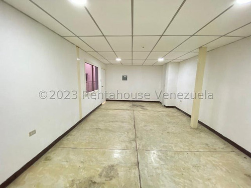 Marielena Zambrano Rentahouse Ofrece Oficina En Alquiler Ubicada En El Centro De Barquisimeto. Flex: 24-3703. #mzr