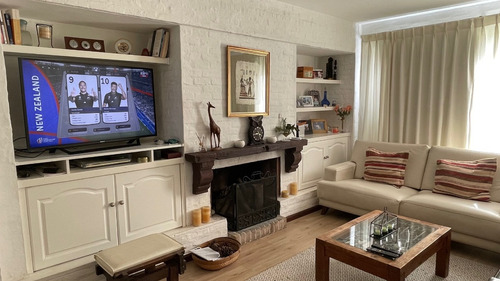 Clasica Casa En El Barrio Privado Carmel