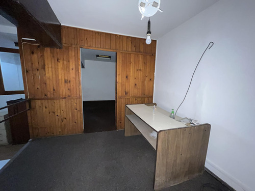 Permuta / Venta / Alquiler Oficina De 68 M2 Y Doble Altura En San Martin Y Urquiza. Zona Centro