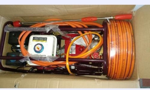 Imagen 2 de 10 de Rociadora De Motor
