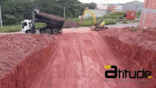 Imagem 2 de 7 de Terreno Em Jandira - Ana Cristina - 3281